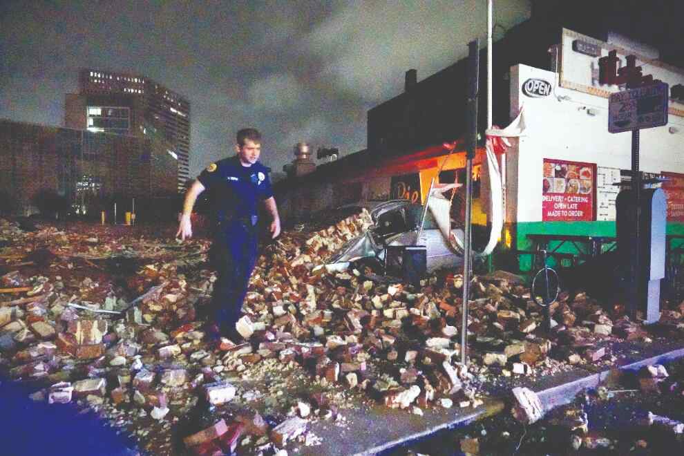 Ida downs New Orleans power on deadly path through Louisiana Ida downs New Orleans power on deadly path through Louisiana