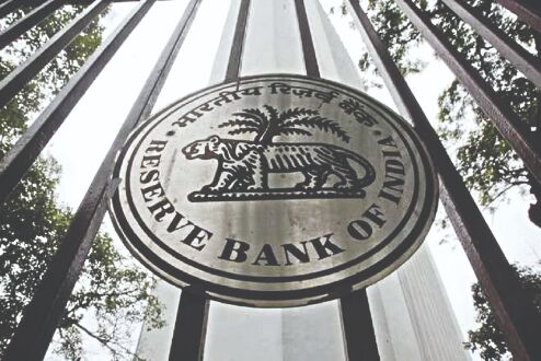 RBI imposes Rs 25 lakh penalty on Axis Bank