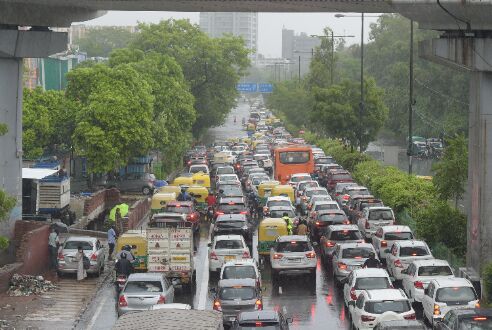 Rains lead to waterlogging woes in city, traffic disrupted in several areas Rains lead to waterlogging woes in city, traffic disrupted in several areas
