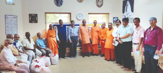 Aid for inmates of old age home in city