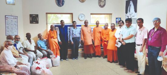 Aid for inmates of old age home in city Aid for inmates of old age home in city
