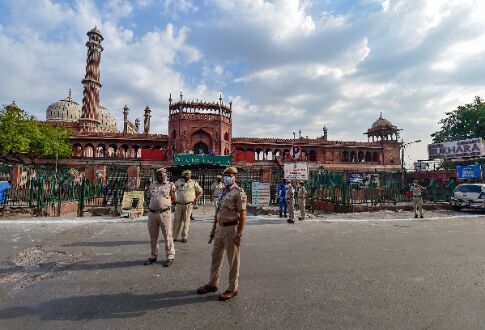 Delhi records minimum temperature of 26.1 degrees Celsius Delhi records minimum temperature of 26.1 degrees Celsius