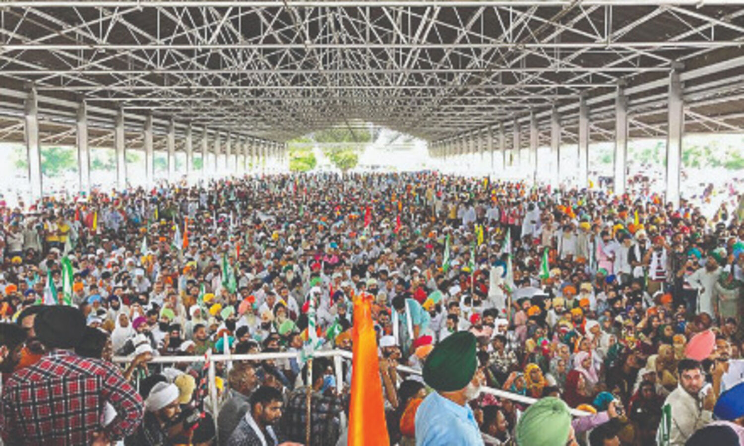 Talks fail, gherao of mini-secretariat to continue till demands are met: Union leaders Talks fail, gherao of mini-secretariat to continue till demands are met: Union leaders