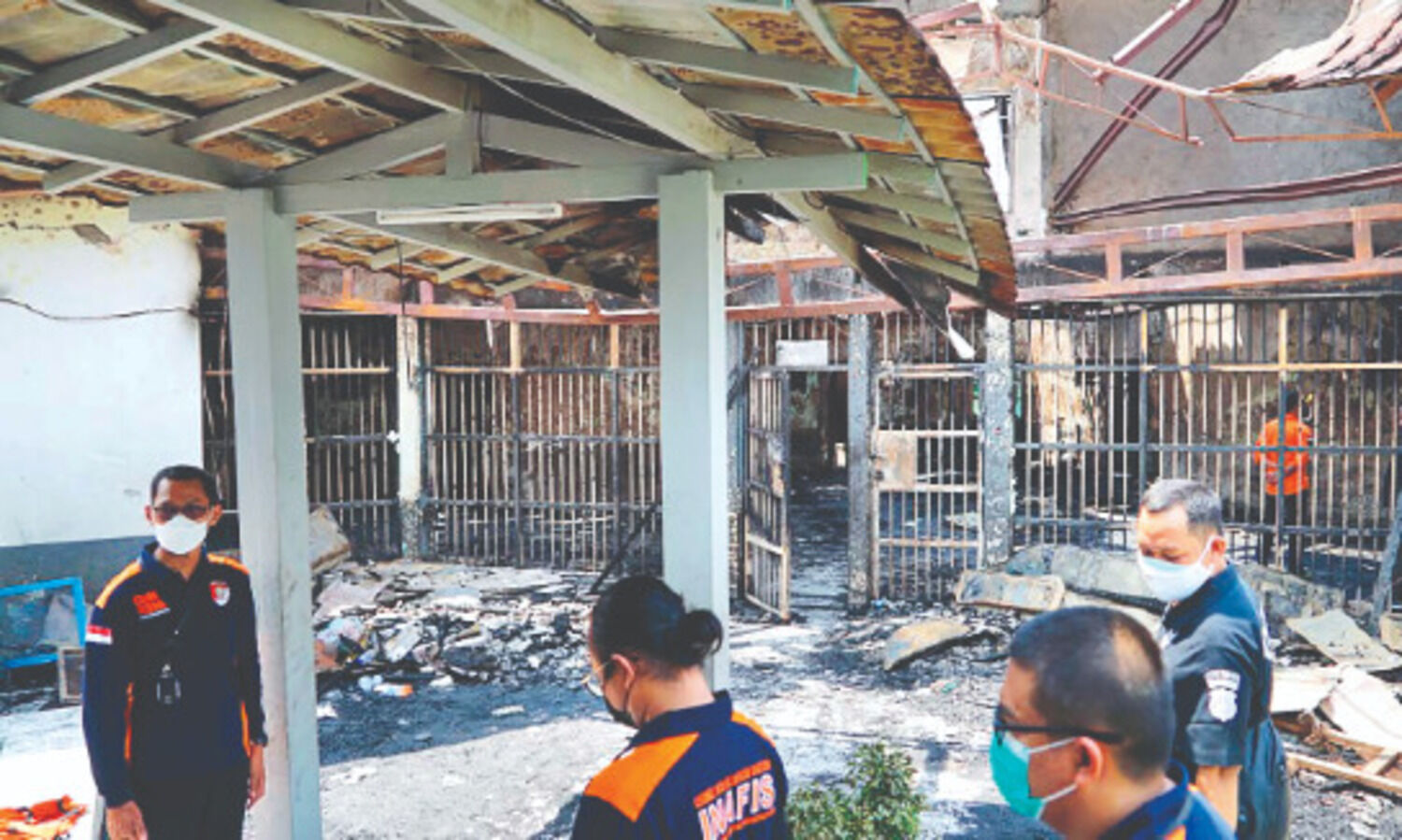 Fire kills 41 inmates, 80 hurt at crowded Indonesian prison
