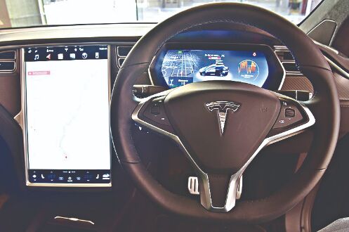 Govt wants Tesla to first start production before any tax cuts