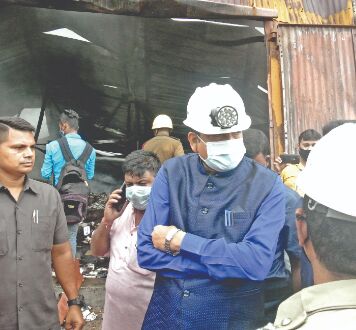 Inferno at godown, 22 fire engines deployed; no casualty reported Inferno at godown, 22 fire engines deployed; no casualty reported