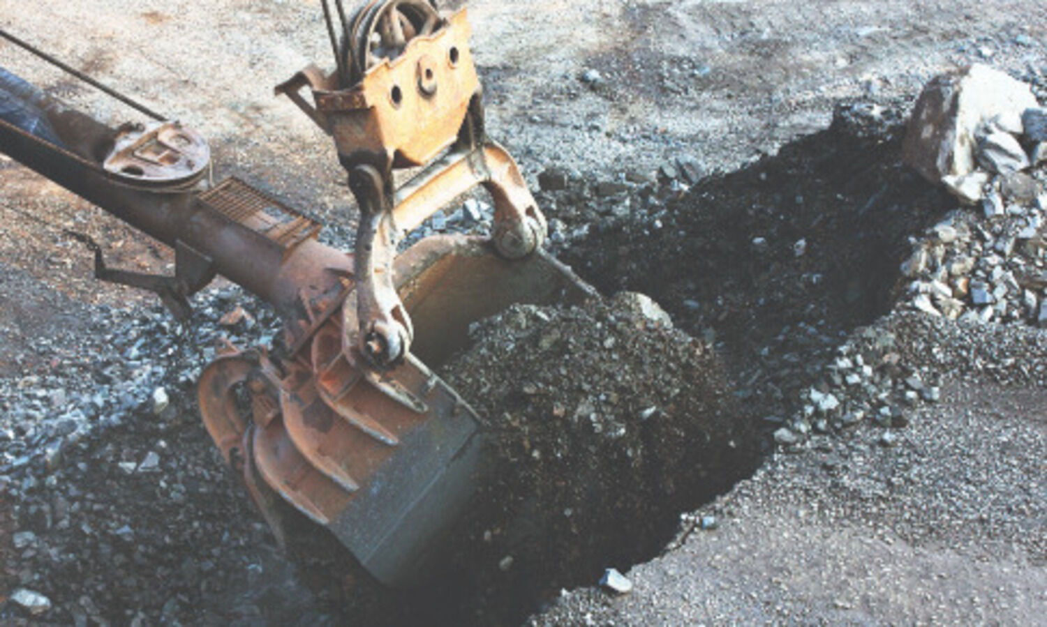 CIL may hike coal prices by 10-11%   to mitigate cost push, wage revision