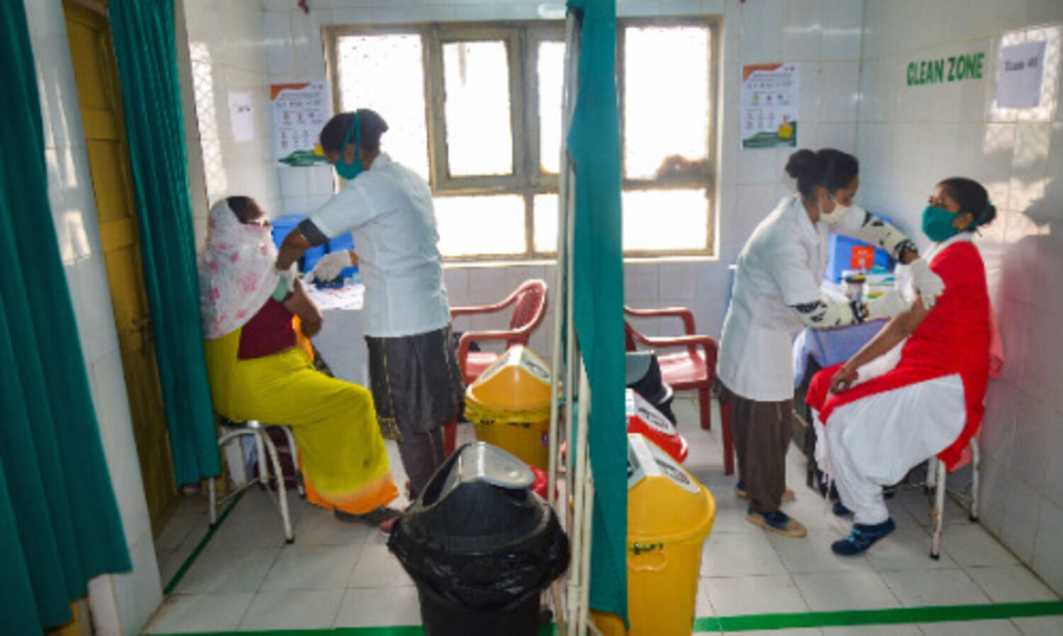 Countering COVID-19: Telangana to inoculate 3 lakh people daily