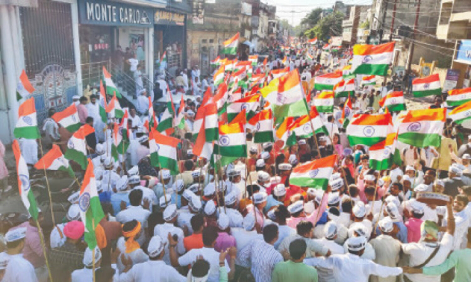 AAP seeks to make foothold in UP with Ram Rajya call