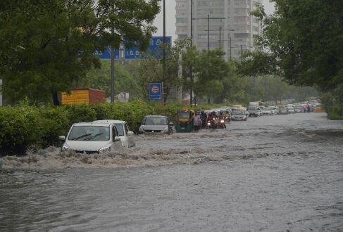 Delhi likely to witness another spell of rain, IMD issues orange alert for Thursday