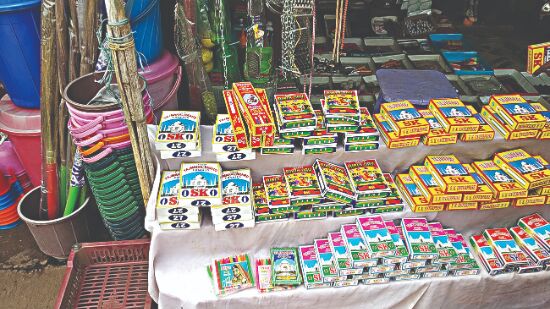 Storage, sale & use of firecrackers banned in Delhi during Diwali Storage, sale & use of firecrackers banned in Delhi during Diwali