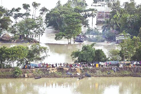 Inundation situation improves in East & West Midnapore Inundation situation improves in East & West Midnapore