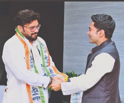 Babul Supriyo joins Team Mamata Babul Supriyo joins Team Mamata