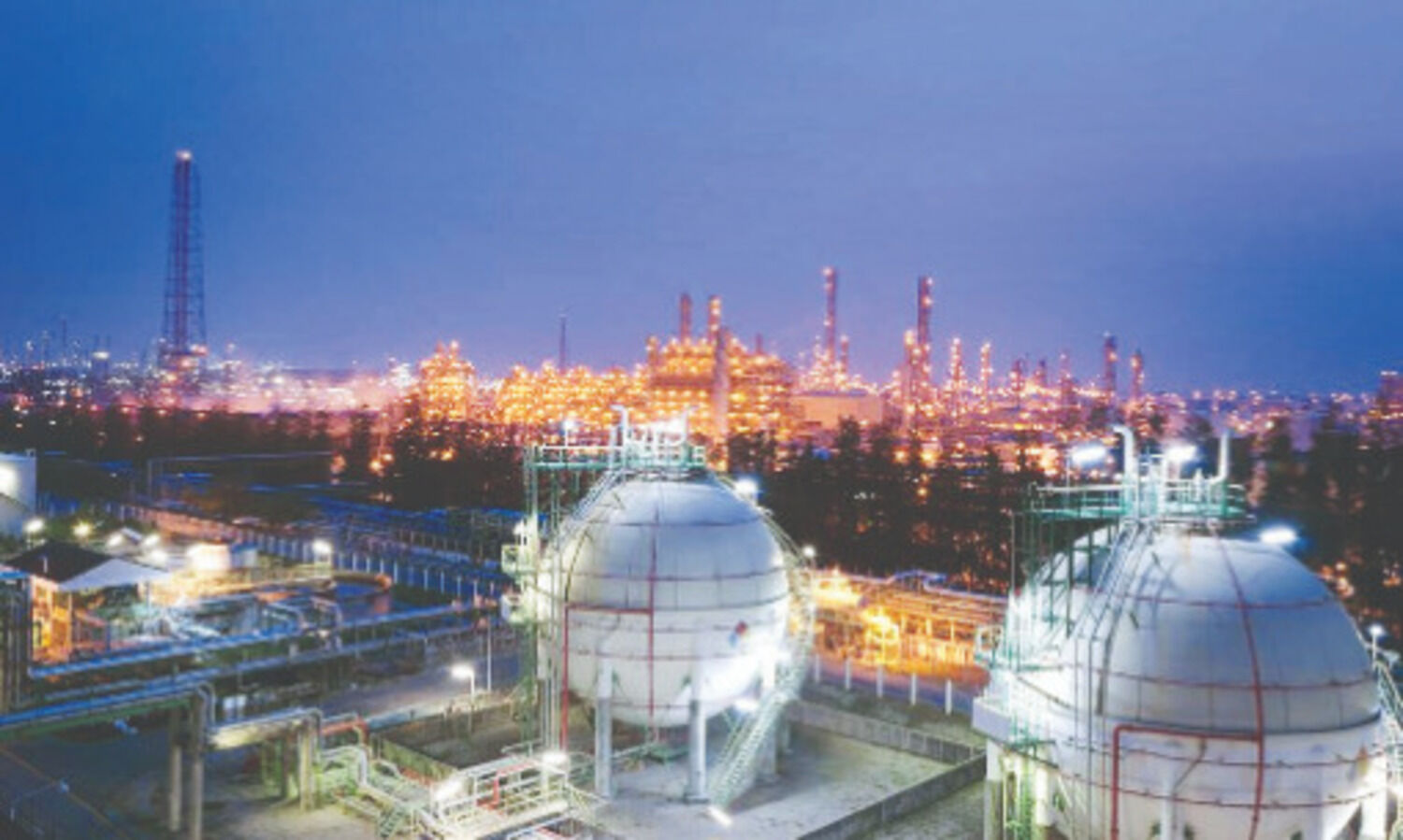 Chinese firms to invest $15 bn   in Pakistans petchem sector