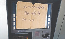 After 8-km chase with police, robbers flee with ATM machine