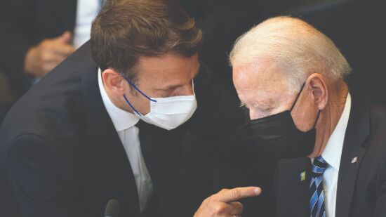 Frances Macron to talk to Biden amid crisis over submarines