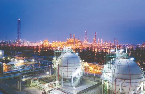 Chinese firms to invest $15 bn in Pakistans petchem sector Chinese firms to invest $15 bn in Pakistans petchem sector