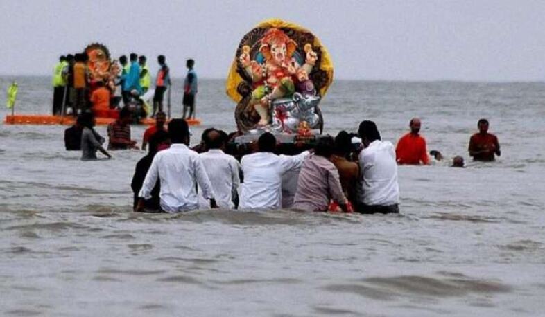 Over 34,000 idols immersed on last day of Ganpati festival in Mumbai; 3 boys who ventured into sea still missing Over 34,000 idols immersed on last day of Ganpati festival in Mumbai; 3 boys who ventured into sea still missing