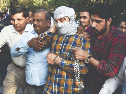 Delhi riots: Man who pointed gun at police const seeks discharge Delhi riots: Man who pointed gun at police const seeks discharge