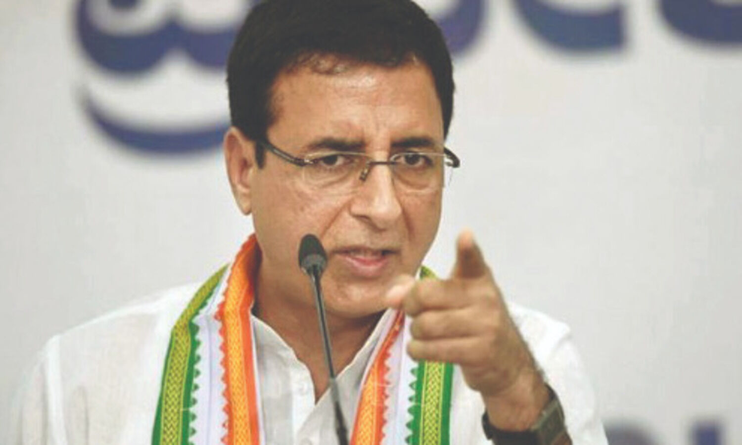 Congress demands SC-monitored probe in Guj drugs haul, Amazon bribery case