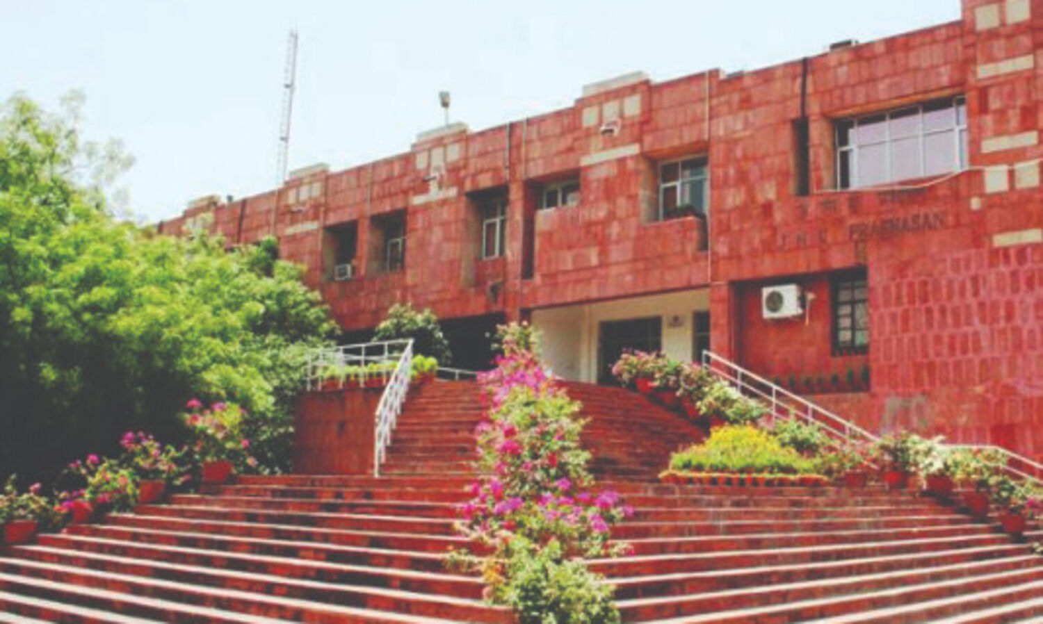 JNU to open for 3rd-year PhD scholars today, MSc, MBA students from Sept 27