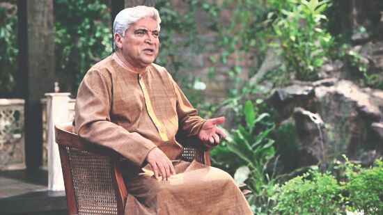 Javed Akhtar gets a legal notice