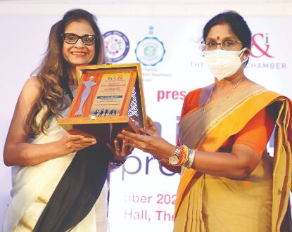 Minu Budhia honoured with iconic woman entrepreneur award Minu Budhia honoured with iconic woman entrepreneur award
