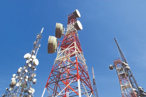 Jio, Airtel add mobile subscribers in July, VIL loses 14.3L users Jio, Airtel add mobile subscribers in July, VIL loses 14.3L users