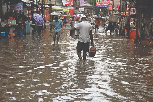 At least 15L affected; 600 camps sheltering about 1.20L people At least 15L affected; 600 camps sheltering about 1.20L people