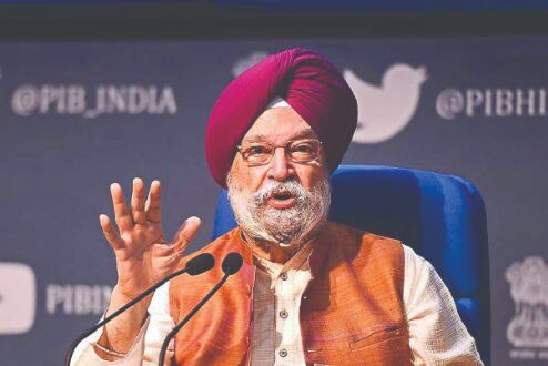 Petrol prices not coming down as states dont want it under GST: Hardeep Singh Puri