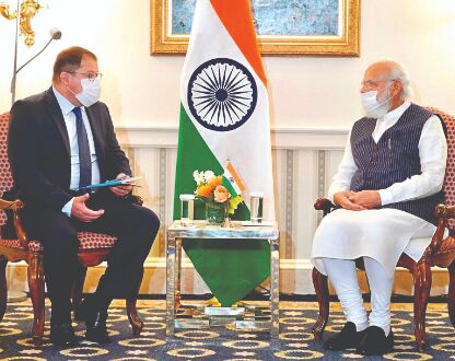 Modi meets leading American CEOs from five key sectors Modi meets leading American CEOs from five key sectors