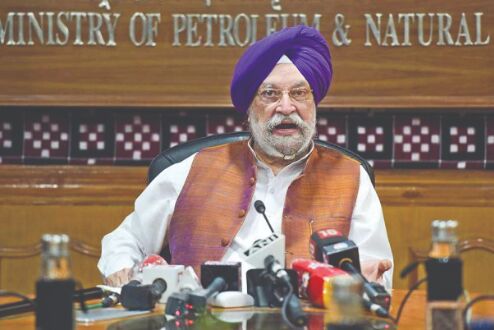 Centre approves Rs 1 lakh cr for oil, gas projects in NE Centre approves Rs 1 lakh cr for oil, gas projects in NE
