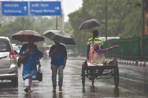 Sultry weather in city, IMD issues yellow alert for Sunday & Monday Sultry weather in city, IMD issues yellow alert for Sunday & Monday