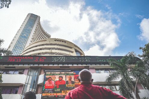 Stock markets may face volatility amid rich valuations Stock markets may face volatility amid rich valuations