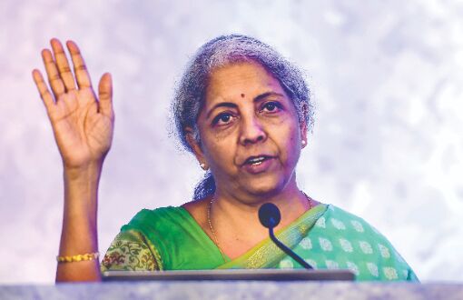 India needs 4-5 SBI size banks to meet rising economic needs