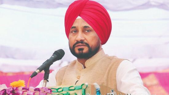 Prepare comprehensive roadmap of 100 days: Channi to admin secretaries Prepare comprehensive roadmap of 100 days: Channi to admin secretaries