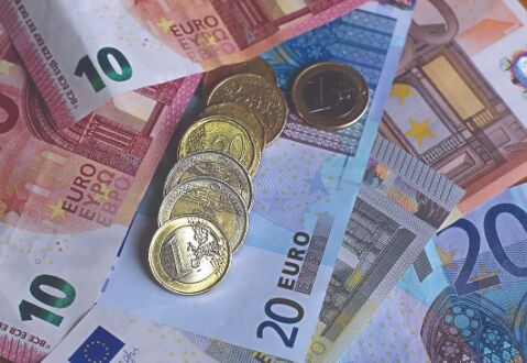 EU adopts €5 bn Brexit reserve to help bizs