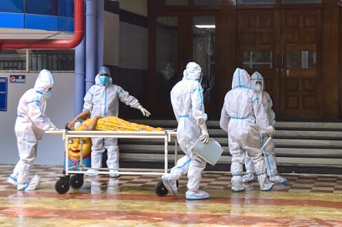 Active COVID-19 cases in country lowest in 194 days