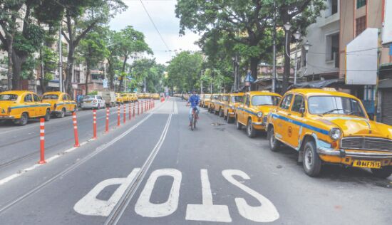 Bengal extends Covid curbs till Oct 30, relaxes night movt for Puja Bengal extends Covid curbs till Oct 30, relaxes night movt for Puja