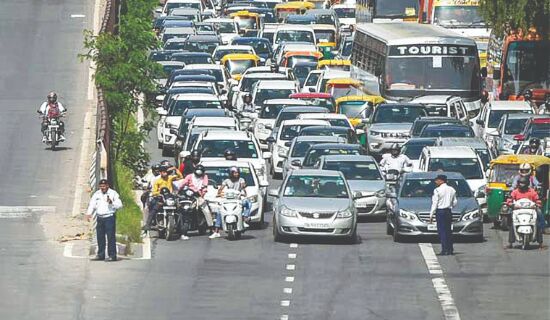 Govt extends validity of motor vehicle documents till Oct 31 Govt extends validity of motor vehicle documents till Oct 31