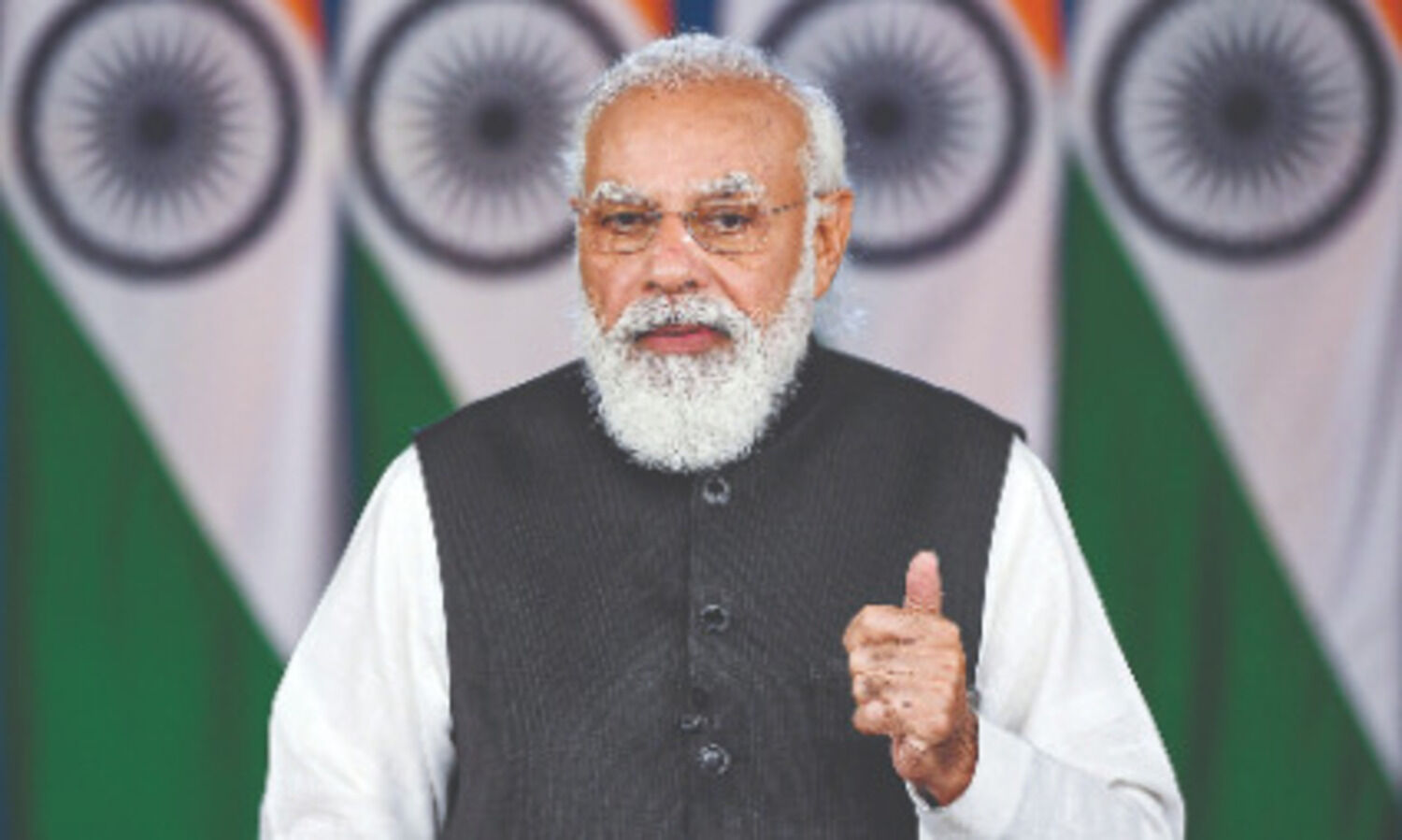 Be a part of our growth   story: Modi to investors