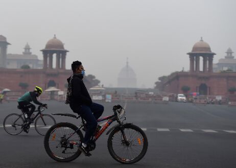 Delhi records minimum temp of 26.5 deg C, rains predicted in afternoon Delhi records minimum temp of 26.5 deg C, rains predicted in afternoon