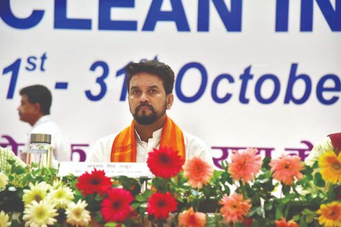 Anurag Thakur launches Clean India programme Anurag Thakur launches Clean India programme