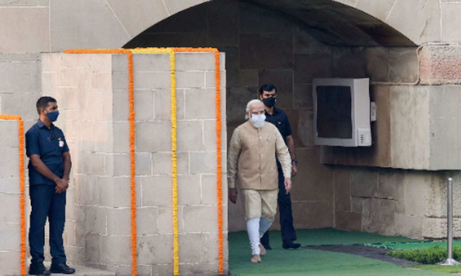 Intellectual dishonesty, political deceit: PM slams oppn over farm reforms criticism