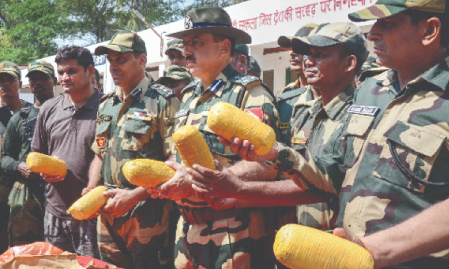 Pak national nabbed with 6 kg heroin