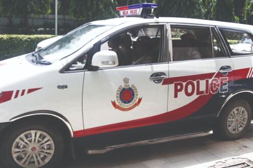 2 bootleggers held, illicit liquor seized 2 bootleggers held, illicit liquor seized