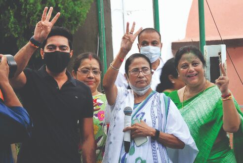 Mamata breaks her own record with a margin of 58,835 votes Mamata breaks her own record with a margin of 58,835 votes