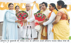 Haryana CM Khattar urges women to play important role in PPP survey