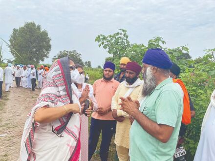 TMC MPs meet bereaved kin, slam PM for not visiting area TMC MPs meet bereaved kin, slam PM for not visiting area