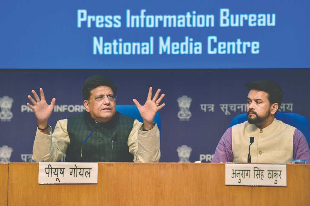 Cabinet okays Rs 4,445 crore to set up seven mega textile parks Cabinet okays Rs 4,445 crore to set up seven mega textile parks